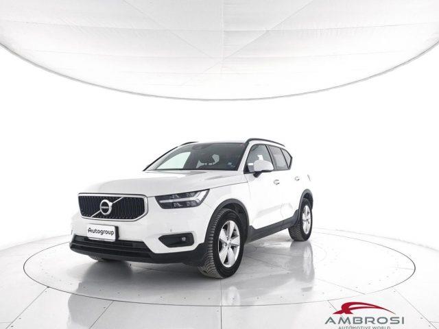 VOLVO XC40 D3 Momentum Pro