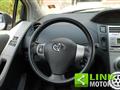 TOYOTA YARIS 1.3 VVTi 87CV - CAMBIO AUTOMATICO - PRENOTATA