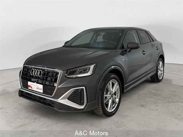 AUDI Q2 30 TDI S tronic Identity Black