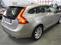 VOLVO V60 (2010) D4 Geartronic Summum