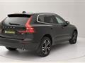 VOLVO XC60 2.0 b4 Momentum Pro awd auto