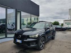 VOLVO XC40 RECHARGE HYBRID T5 Recharge Plug-in Hybrid R-design