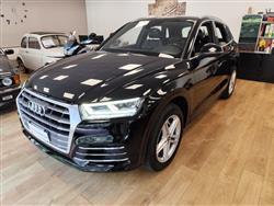 AUDI Q5 50 TFSI e quattro S tronic Business Design