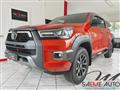 TOYOTA HILUX 2.4 D-4D A/T 4WD 4 porte Double Cab Invincible