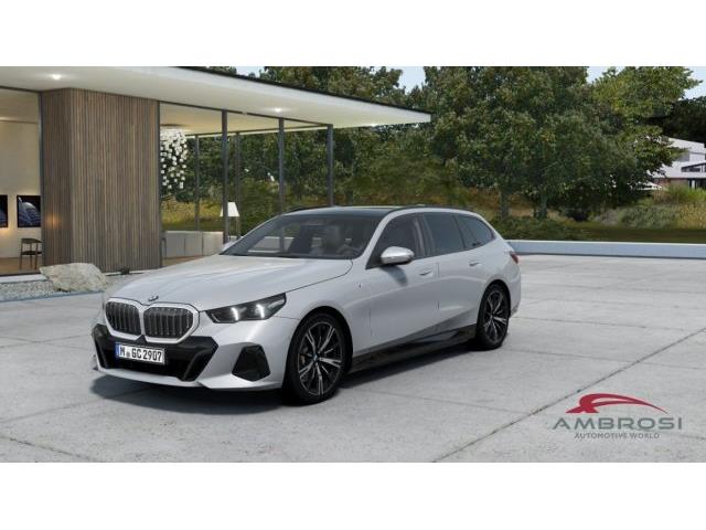 BMW SERIE 5 Serie 5 d xDrive Touring Msport Innovation Travel