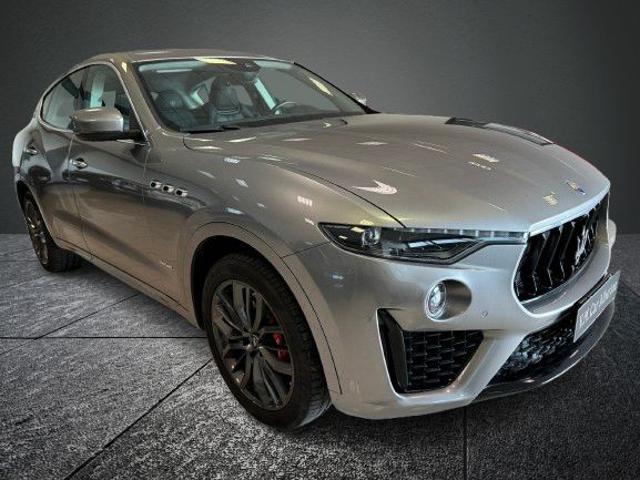 MASERATI LEVANTE V6 Diesel AWD Gransport +tetto