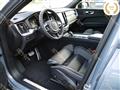 VOLVO XC60 B4 (d) AWD R-Design Plus Dark