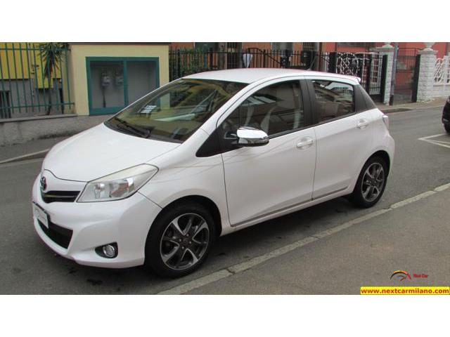 TOYOTA YARIS 1.0 5 porte Trend