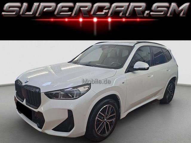 BMW X1 20d xDrive M SPORT PANORAMA BLACK PACK