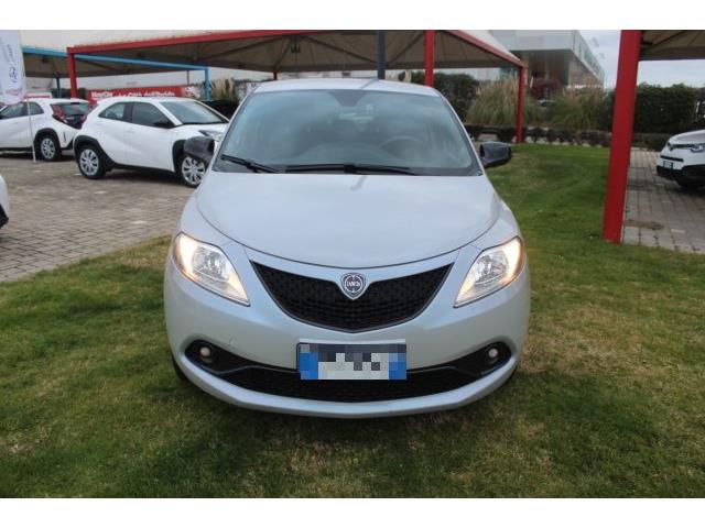 LANCIA YPSILON 1.2 69 CV 5 porte S&S Gold