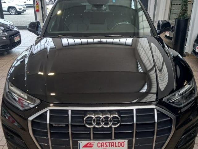 AUDI Q5 40 TDI SPORTBACK Quattro Business Advanced SLINE