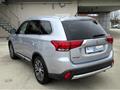 MITSUBISHI OUTLANDER 2.2 DI-D 4WD Intense