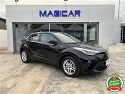 TOYOTA C-HR 1.8 Hybrid E-CVT Business