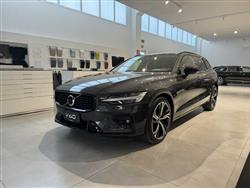 VOLVO V60 B4 (d) Geartronic R-Design