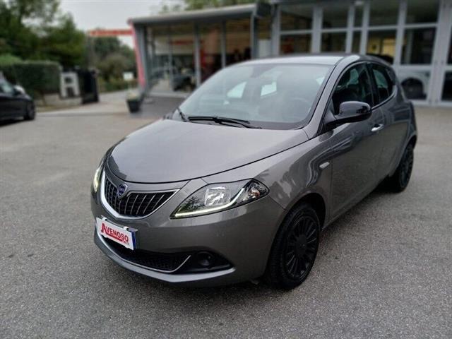 LANCIA YPSILON 1.0 FireFly 5 porte S&S Hybrid Ecochic Silver