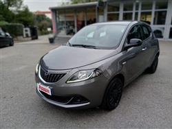 LANCIA YPSILON 1.0 FireFly 5 porte S&S Hybrid Ecochic Silver