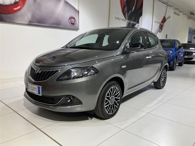 LANCIA YPSILON 1.0 FireFly 5 porte S&S Hybrid Platino