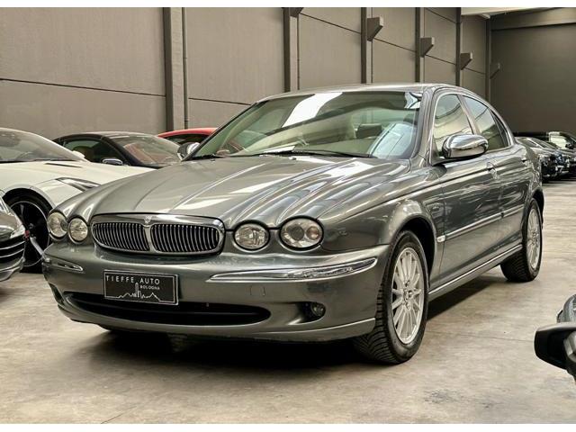 JAGUAR X-TYPE 2.2D cat Executive