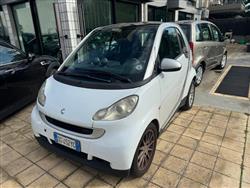 SMART Fortwo 1000 62 kW coupÃ© passion