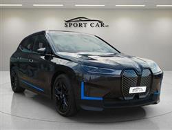 BMW iX xDrive40 Pacchetto Sportivo