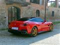 FERRARI PORTOFINO bicolore-cavallino cucito poggiatesta-iva esposta