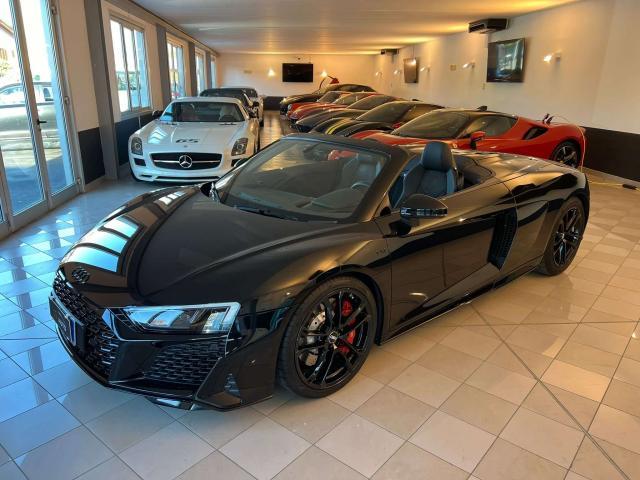 AUDI R8 Spyder 5.2 V10 rwd 540cv s tronic