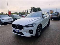 VOLVO XC60 B4 (d) Geartronic Momentum Pro