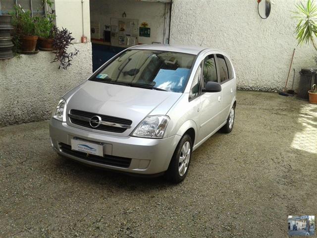 OPEL Meriva 1.6 16V Cosmo