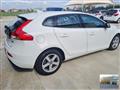 VOLVO V40 D2