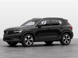 VOLVO XC40 B4 automatico Plus Dark