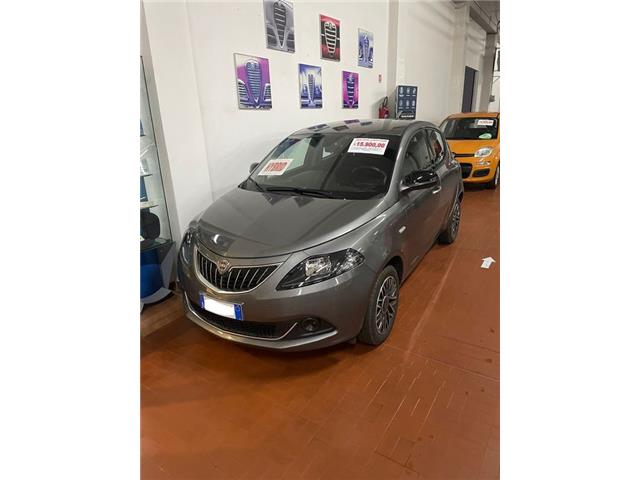 LANCIA YPSILON 1.0 FireFly 5 porte S&S Hybrid Platino