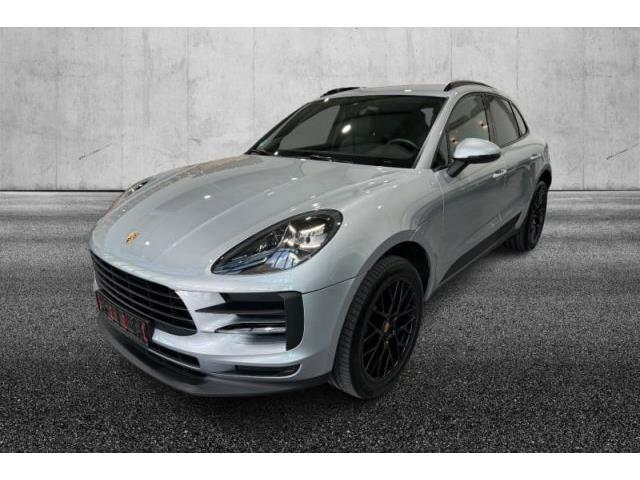 PORSCHE MACAN 2.0