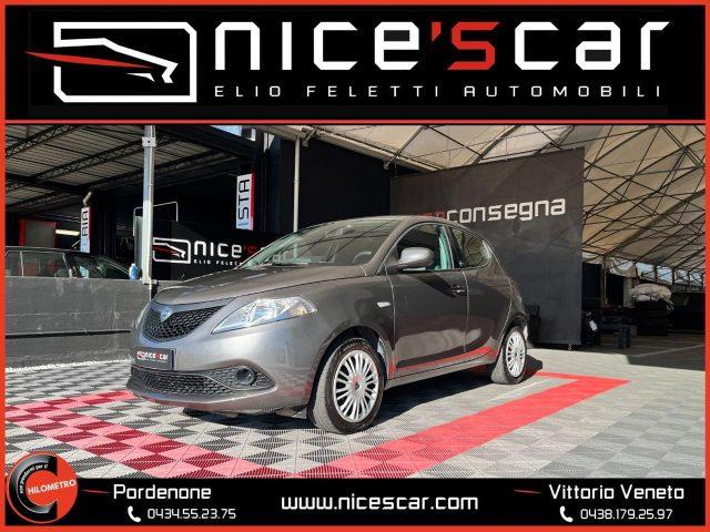 LANCIA YPSILON 1.0 FireFly 5 porte Ecochic Silver *IBRIDA*