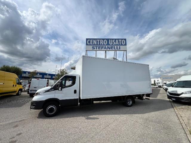 IVECO DAILY 70C18HA8/P BOX + SPONDA Daily 35S16HDV CRV 3.0 HPT PM-TM-DC 5p. Furgone