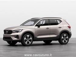 VOLVO XC40 B3 automatico Plus Dark