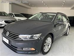 VOLKSWAGEN PASSAT 1.6 TDI SCR DSG Business BMT