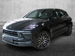 PORSCHE MACAN 2.0