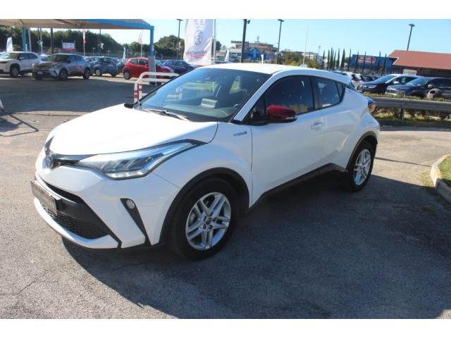 TOYOTA C-HR 1.8 Hybrid E-CVT Active