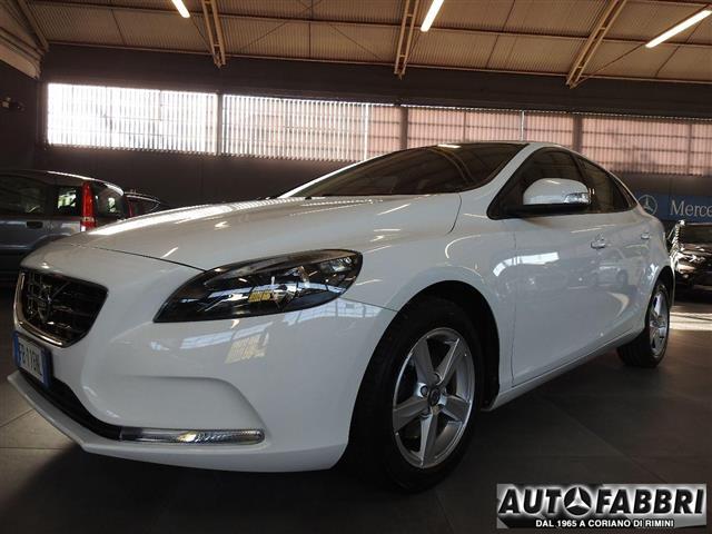 VOLVO V40 D2 Business