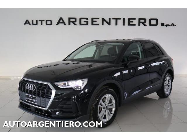 AUDI Q3 35 TDI S tronic Business virtual sedili sportivi