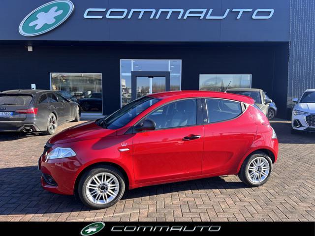 LANCIA YPSILON 1.0 FireFly 5 porte S&S Hybrid Ecochic Silver