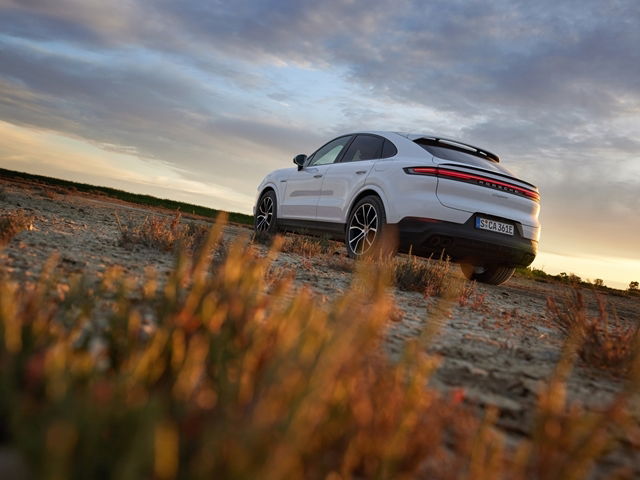 PORSCHE CAYENNE Coupé  Coupe&#039; 3.0 V6 E-Hybrid