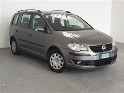 VOLKSWAGEN TOURAN 1.6 BENZINA EU4 5 POSTI Conceptline