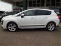 PEUGEOT 3008 2.0 HDi 163CV aut. Outdoor