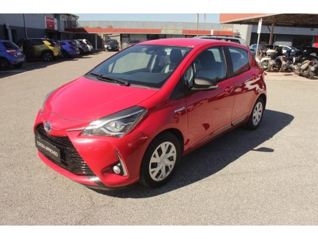 TOYOTA YARIS 1.5 5 porte Active