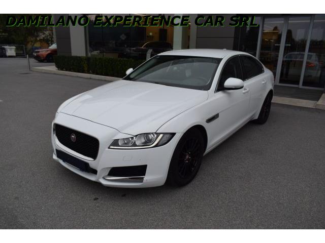 JAGUAR XF 2.0 D 180 CV AWD aut. Prestige