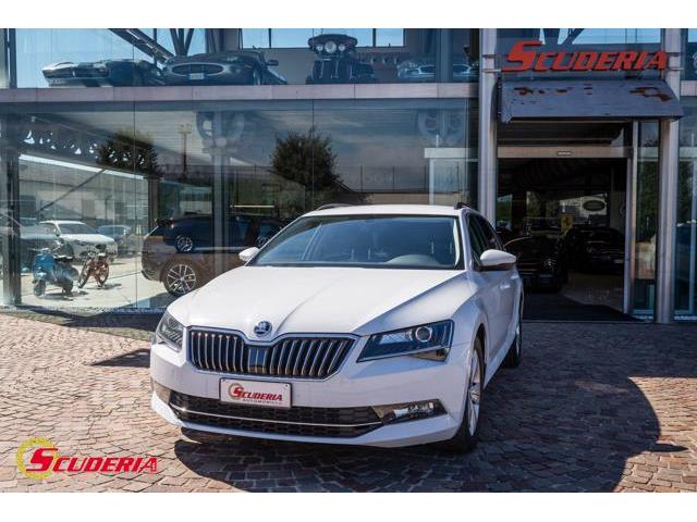 SKODA SUPERB 2.0 TDI DSG Wagon Executive