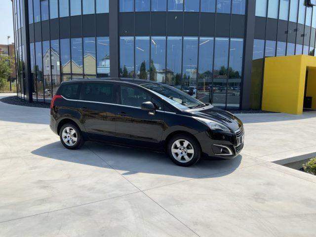 PEUGEOT 5008 BlueHDi 120 S&S Active