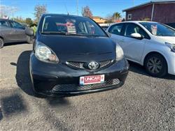 TOYOTA Aygo 1.0 Sol 5p