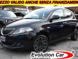 LANCIA YPSILON 1.0 FireFly 5 p. S&S Hybrid Gold **5 POSTI**